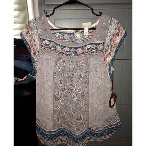 Floral short sleeve top